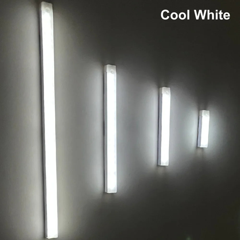 Luz LED Com Sensor Recarregável